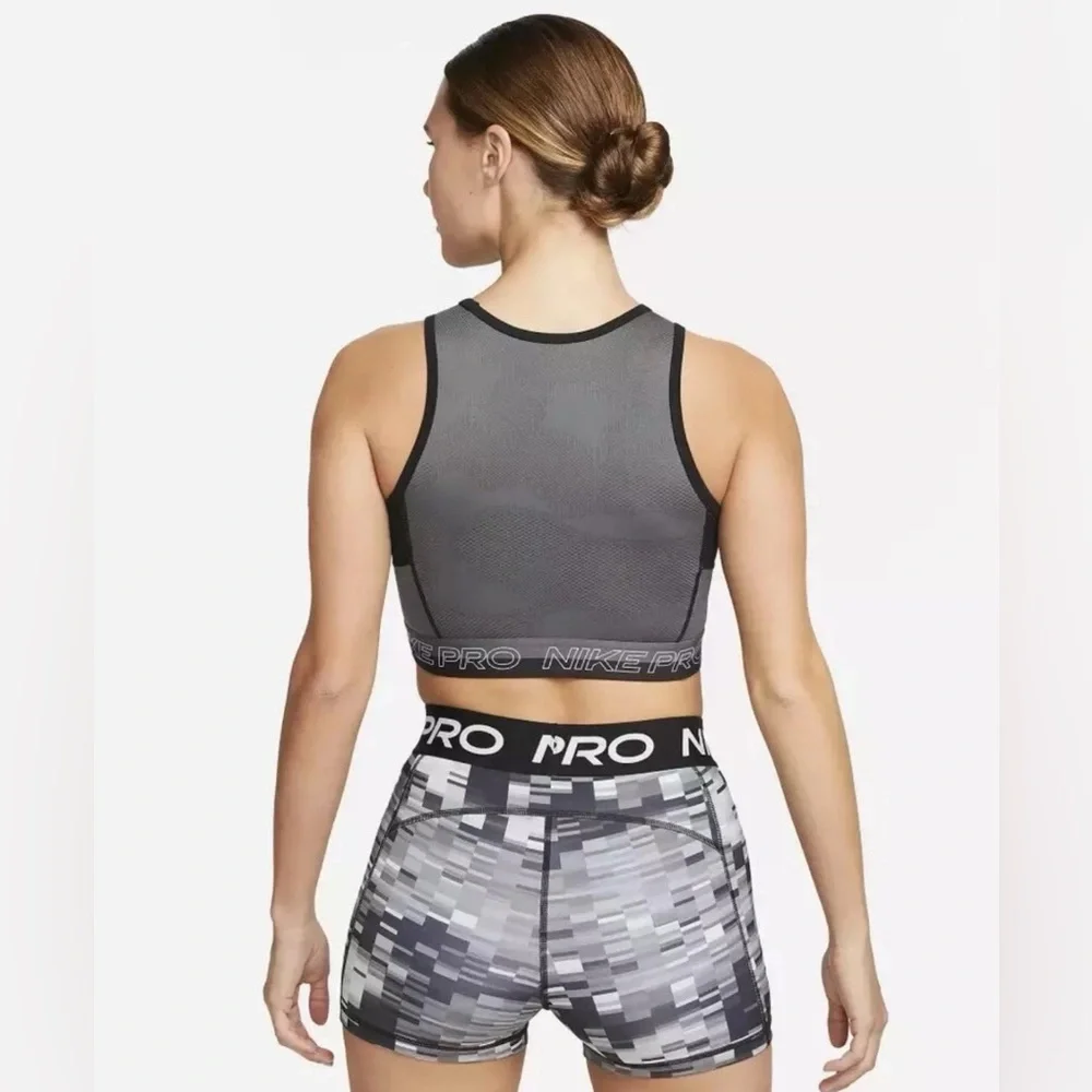 Nike Pro Dri-FIT Women's Cropped Training Tank Top DX0061-010 Black Size L NEW - Picture 6 of 6
